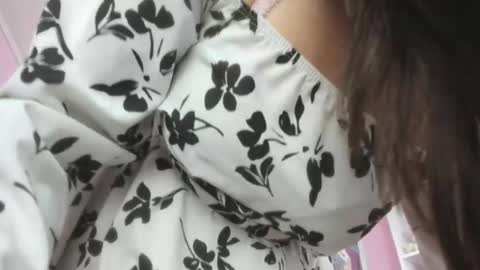 nezzukoo online show from May 19, 7:32 pm