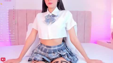 Nia online show from February 23, 7:13 pm