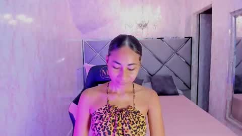 Snapshot of nia_imanni chatting on September 29, 8:03 pm NIA online show from September 29, 8:03 pm