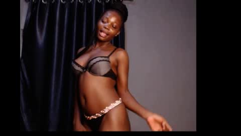 Niababy5 online show from April 3, 10:52 pm