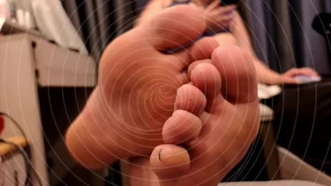 Kim online show from March 1, 4:45 am