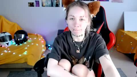 nica_kawaii online show from May 22, 12:58 pm