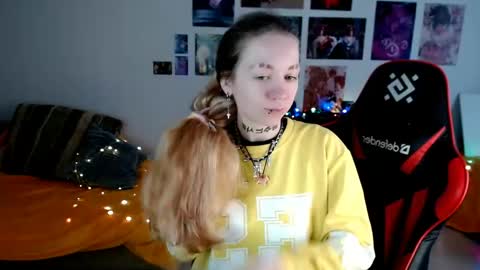 nica_kawaii online show from May 24, 12:26 pm