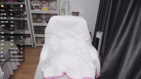 Belle online show from May 12, 2:09 am