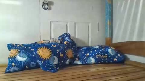 niceasianpussy online show from October 9, 12:42 pm