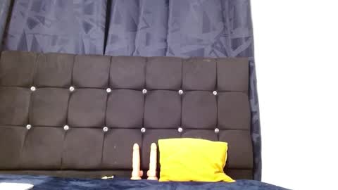 Snapshot of nicecherry_ chatting on December 20, 11:26 pm Michell online show from December 20, 11:26 pm