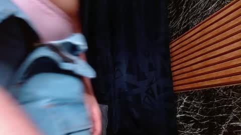 Snapshot of nicecherry_ chatting on March 7, 10:54 pm Michell online show from March 7, 10:54 pm