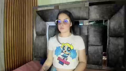 Snapshot of nicehot____ chatting on September 23, 10:41 pm Luna online show from September 23, 10:41 pm