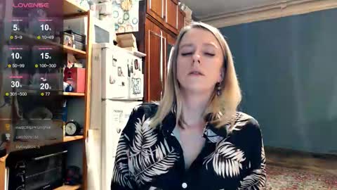 Kathrine online show from November 16, 9:15 pm