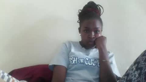 nicemillow online show from December 4, 1:09 pm