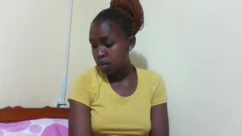 nicemillow online show from March 4, 7:11 pm
