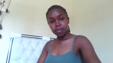 nicemillow online show from December 13, 9:58 am