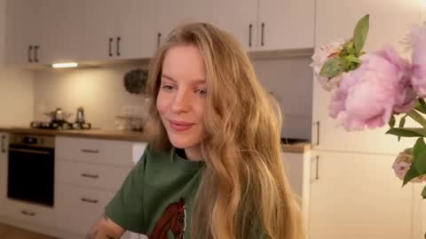 Nicka Cherie online show from May 22, 3:32 pm