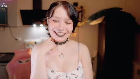 nickari_x online show from May 22, 5:38 am