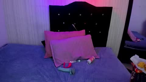 nicky_pop online show from October 20, 6:55 pm