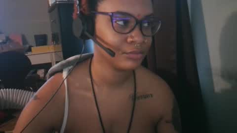 nickythehawtie online show from February 24, 3:21 pm