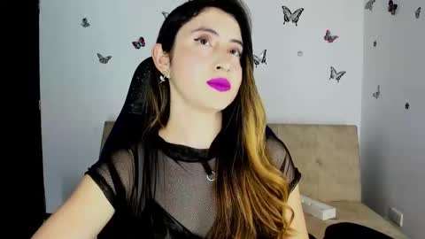 Snapshot of nicol_swift_ chatting on January 13, 2:50 am Nicol online show from January 13, 2:50 am