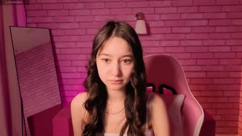 Nicole online show from May 15, 1:11 am
