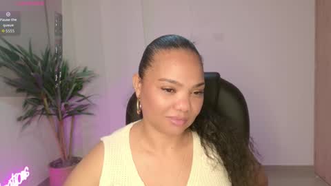nicole_lushh online show from January 14, 2:49 am