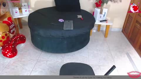 Nicole Santana online show from May 15, 10:34 pm