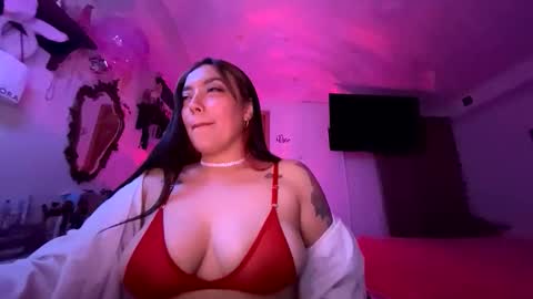Nicole online show from May 7, 4:50 am
