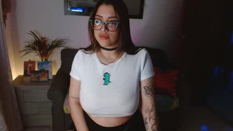 Nicole White online show from November 26, 1:17 am