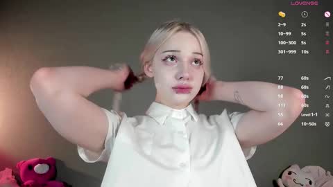 Mary online show from November 3, 11:20 pm