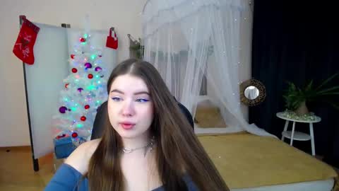 nicolefoxery online show from December 17, 3:17 am