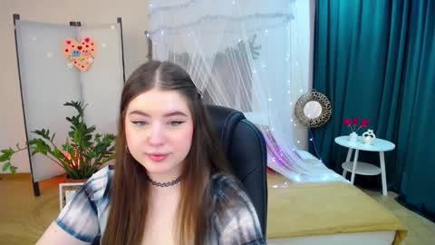 nicolefoxery online show from February 24, 10:24 am