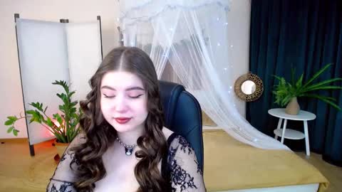 nicolefoxery online show from January 24, 3:22 am