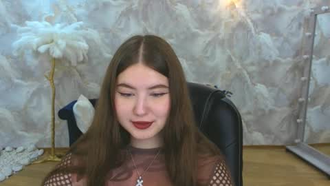 nicolefoxery online show from September 30, 6:57 pm
