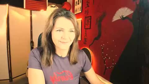 nicolehits online show from October 19, 10:06 am