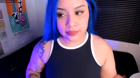 Snapshot of nicoleozzyy chatting on December 18, 8:14 pm Nico online show from December 18, 8:14 pm