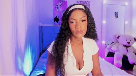nicoleparker10 online show from December 6, 1:40 am