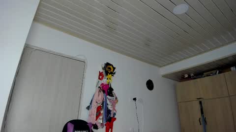 nicole santana online show from June 9, 11:04 pm