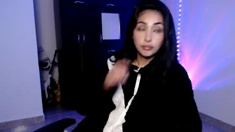 Nicole online show from April 29, 12:58 am