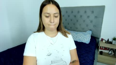  ELIZABETH  online show from May 19, 11:34 pm