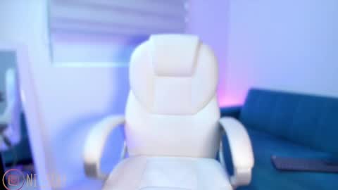    online show from October 18, 8:32 pm