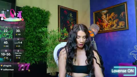 Nicolle online show from April 2, 11:19 am