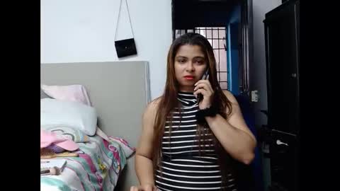 NicollGreen online show from November 3, 3:27 pm