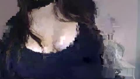 Holly online show from February 6, 7:01 am