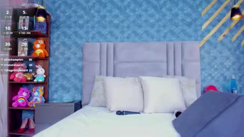 NiiaMoore online show from March 29, 8:30 pm