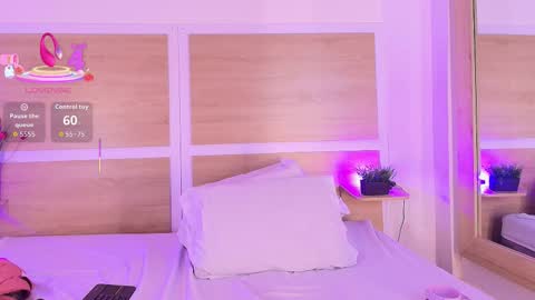 Call me Nicky online show from November 26, 8:10 pm