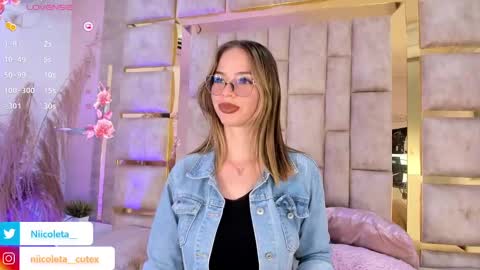 Niicoleta  online show from January 21, 9:15 pm