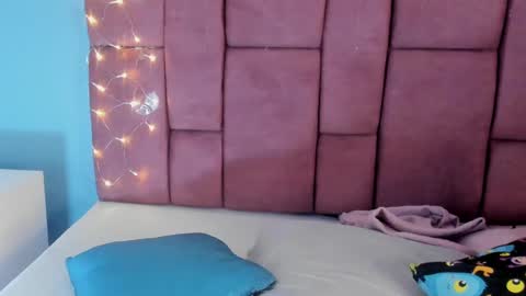 NINAINK online show from January 4, 2:04 pm