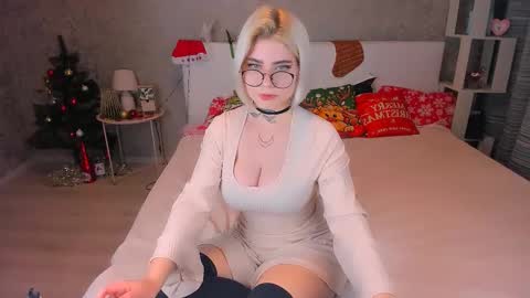Snapshot of nikarocks chatting on January 18, 4:53 pm nikarocks online show from January 18, 4:53 pm