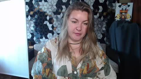 Nika online show from May 12, 5:26 am