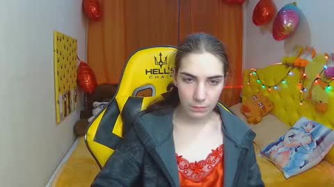 nikastarkk online show from March 5, 7:28 pm