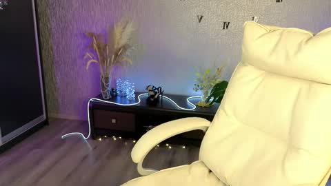 NikaStill  online show from February 20, 3:27 am