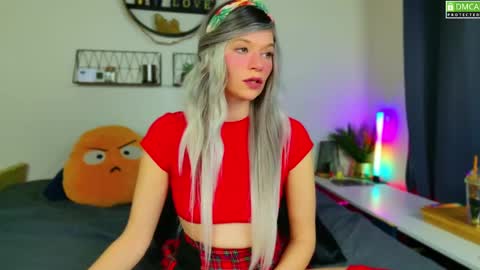 Kitty Chatte online show from December 11, 8:39 pm